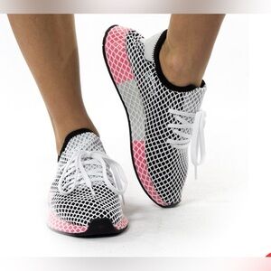 Women’s Adidas Deerupt Sneaker